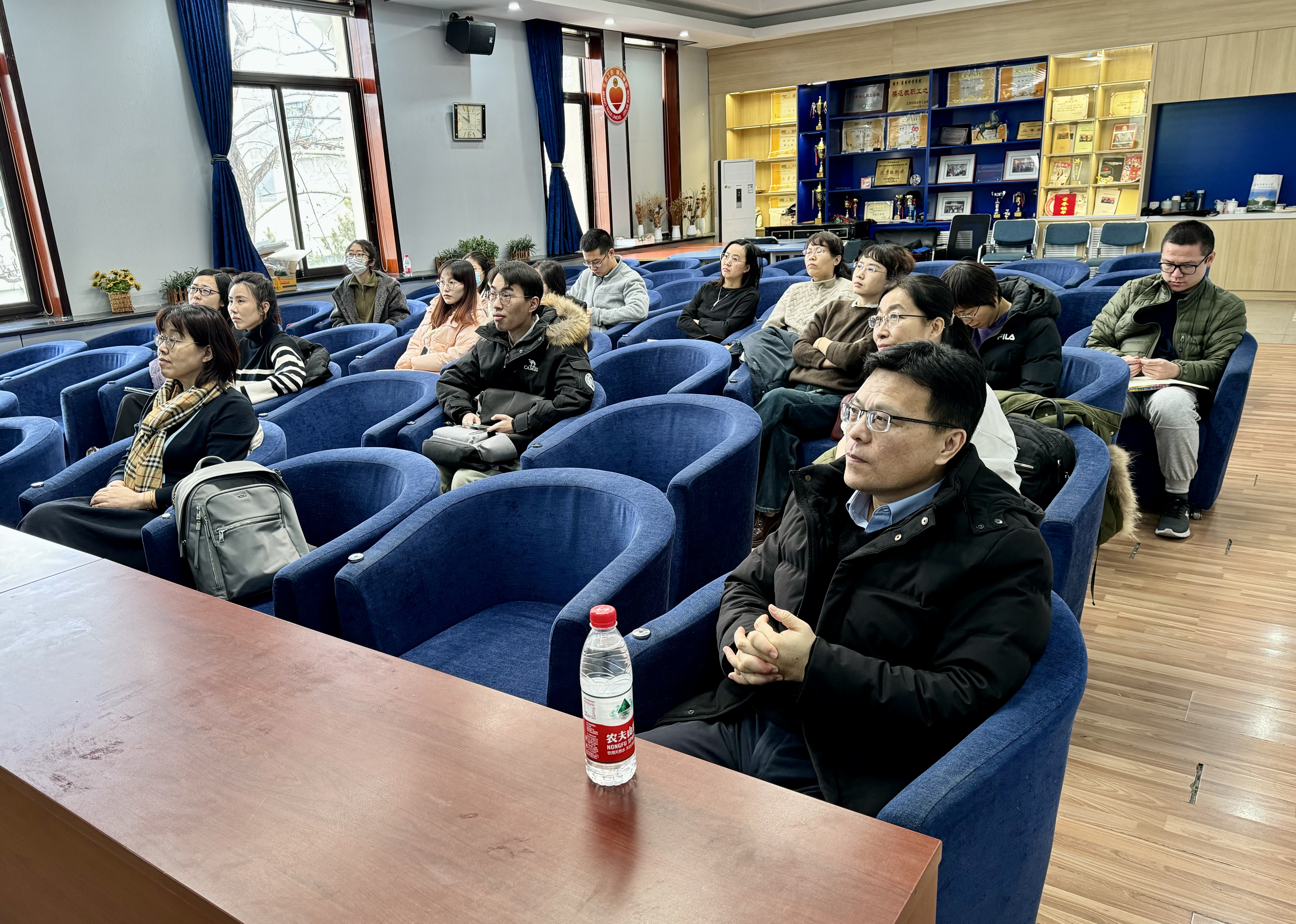 1734935119683298.jpg 1734935119683298.jpg