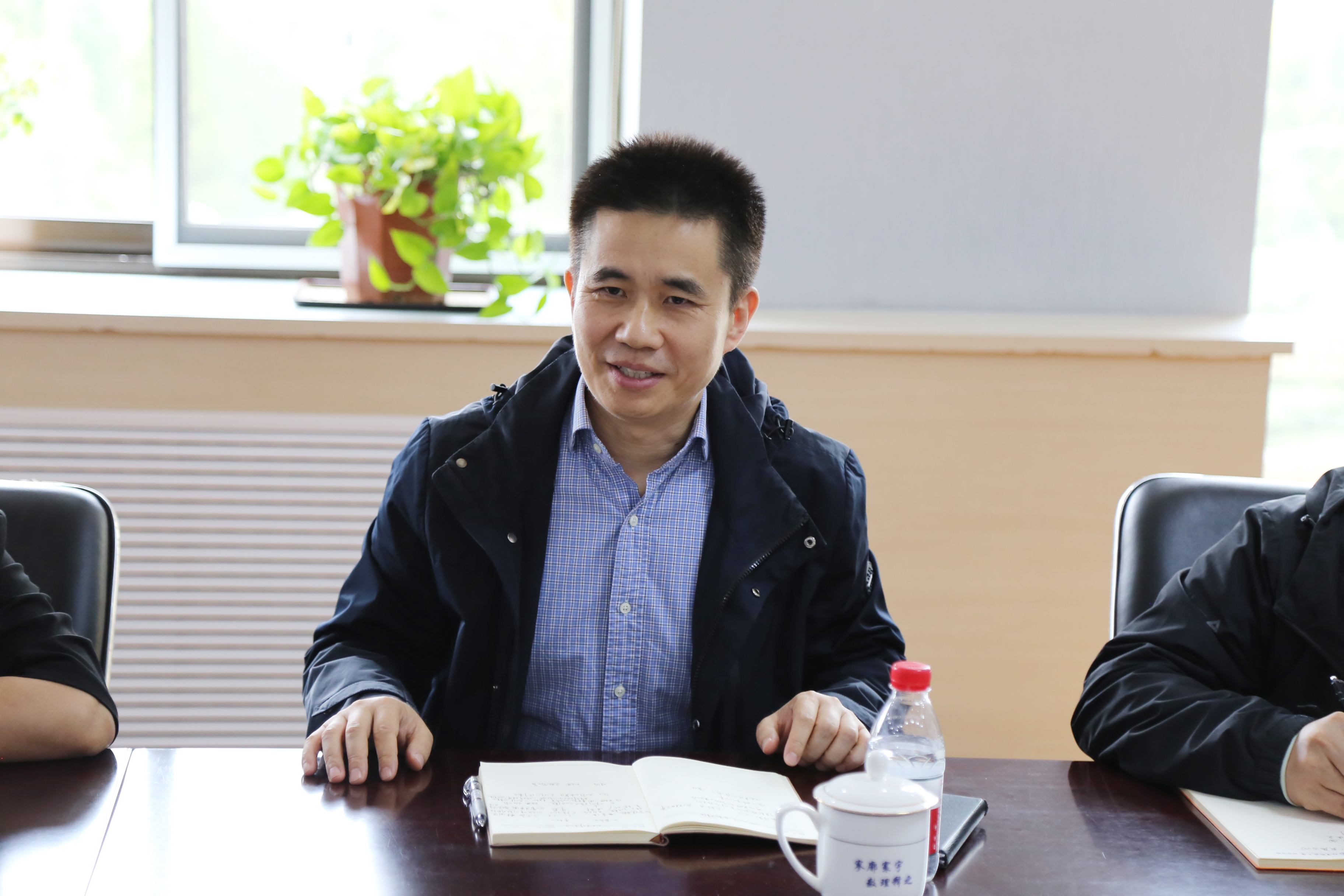 1760690215304807.jpg 1760690215304807.jpg